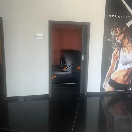 Black Hut Pension&restaurant *** *