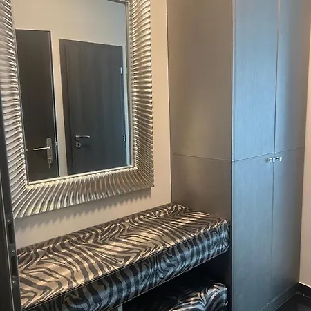 Black Hut Pension&restaurant *** Hotel