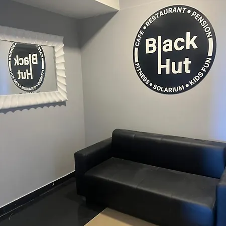 Гостевой дом Black Hut Pension&restaurant *** Дунайска-Стреда