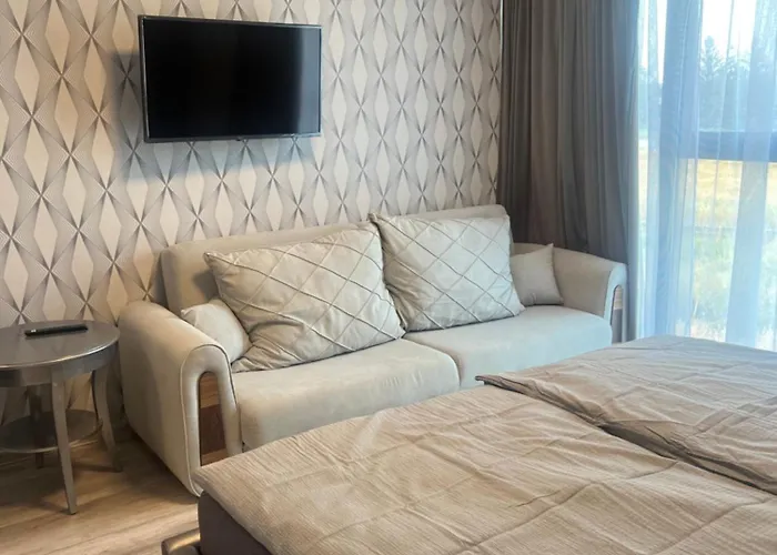 Hotel Black Hut Pension&restaurant *** *